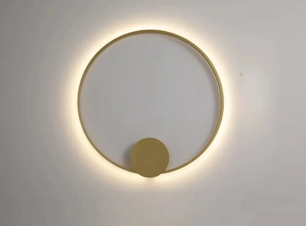 Plafoniere cu led integrat — material de prezentare SplitLight