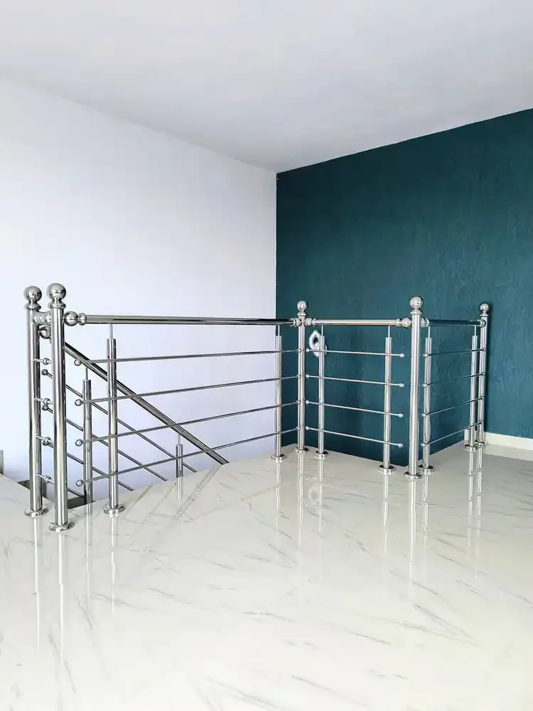 Material de prezentare Real Inox — Balustrade inox cu model personalizat, imaginea 4