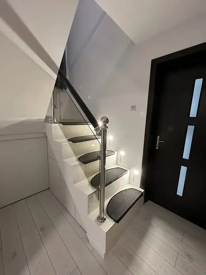 Material de prezentare Real Inox — Balustrade inox cu lemn și sticlă, imaginea 6