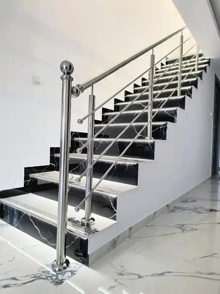 Material de prezentare Real Inox — Balustrade inox pentru scări interioare, imaginea 6