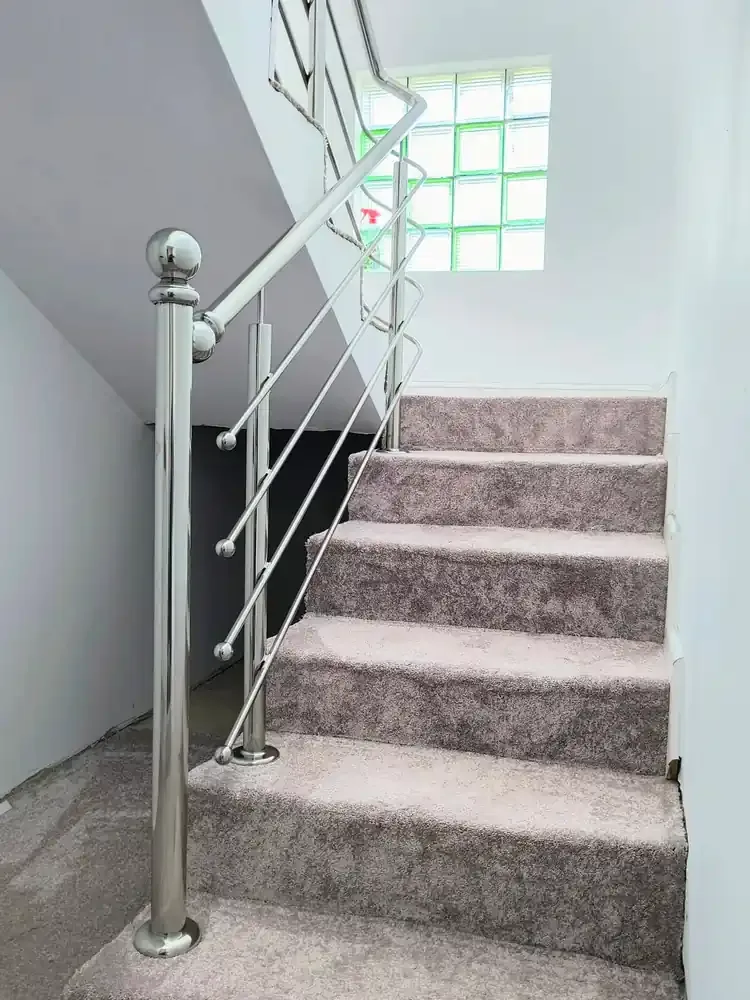 Material de prezentare Real Inox — Balustrade inox pentru scări interioare, imaginea 3